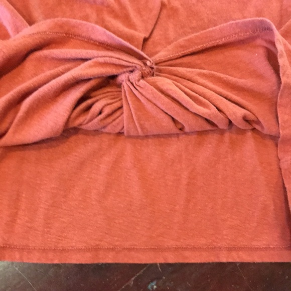 Universal Thread Top - Picture 9 of 9